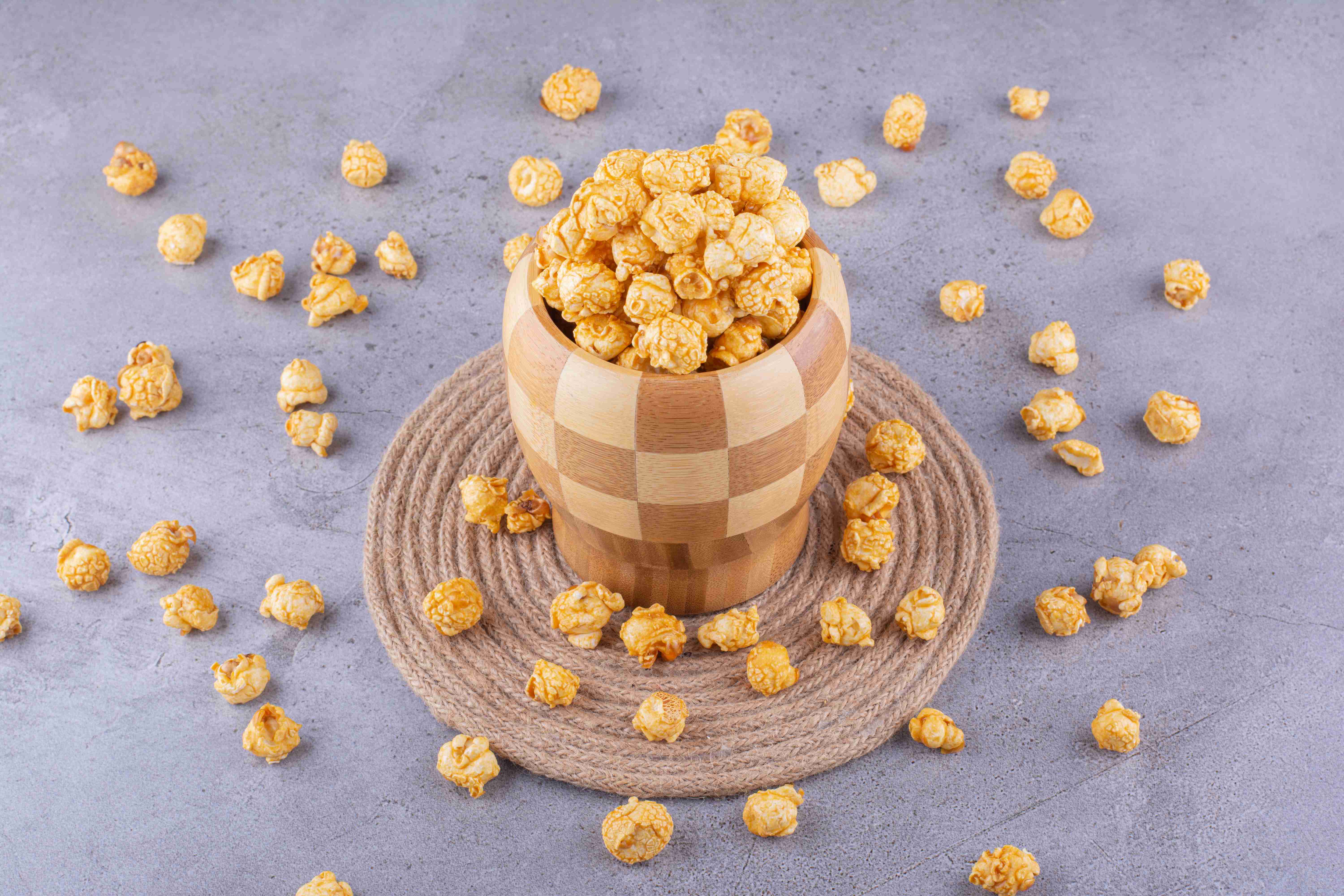 caramel peanut butter popcorn